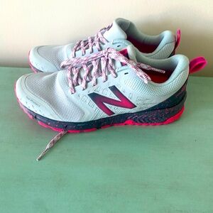 New Balance Women's FuelCore Nitrel V1 Trail Running Shoe NWOB